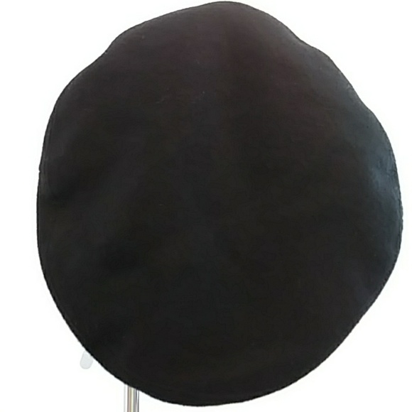 Italian Black Wool Beret - Picture 4 of 4